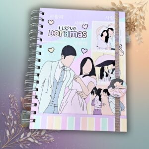 Caderno Dorama 100 Folhas com Frases Personalizado + Bolso Interno + Boton